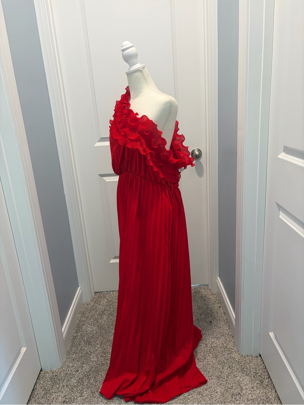 Ladies One-Shoulder Red Ruffle Maxi Dress - Picture 5 of 6